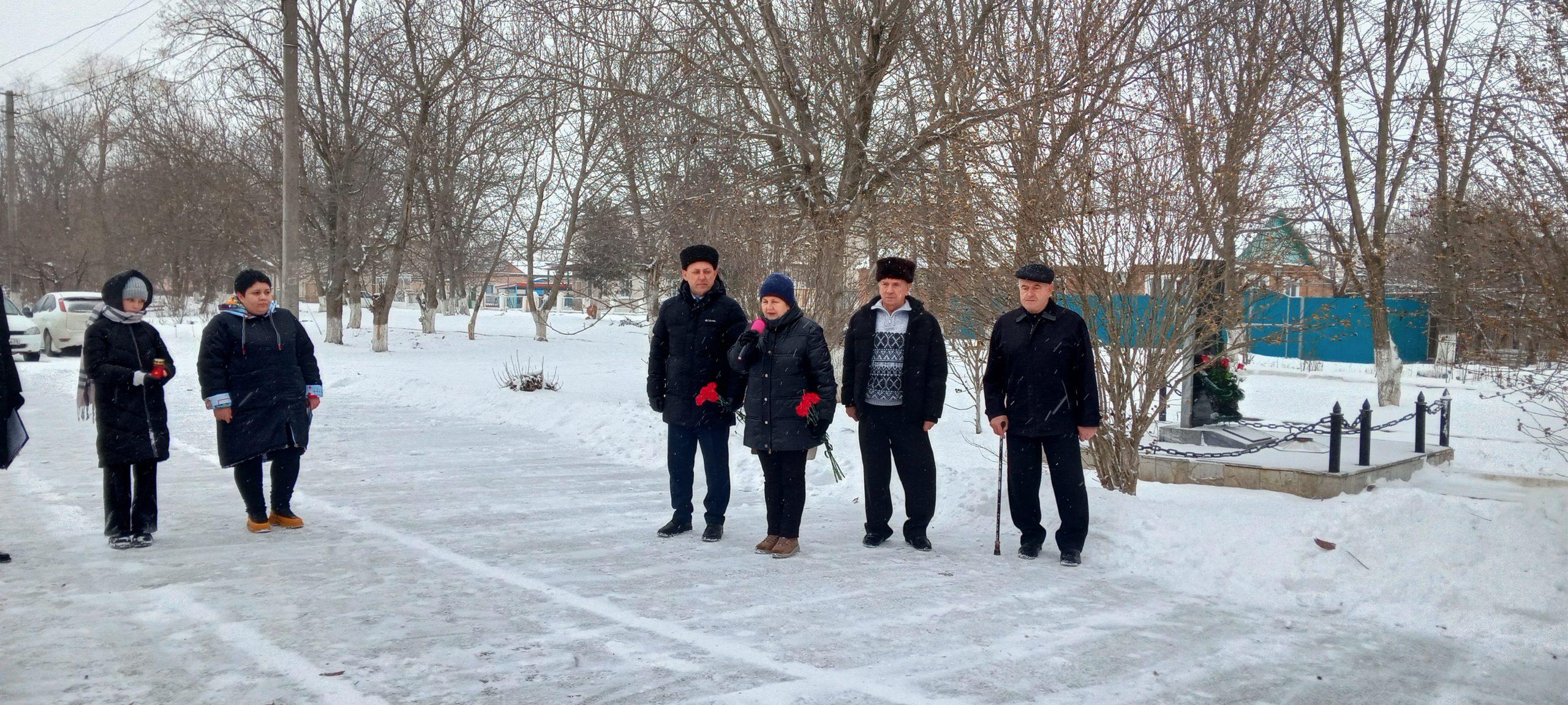 Погода в пос нижнезольский. Магнитогорская епархия фото турнир на валенках в Челябинске.